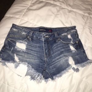 JEAN CUTOFFS